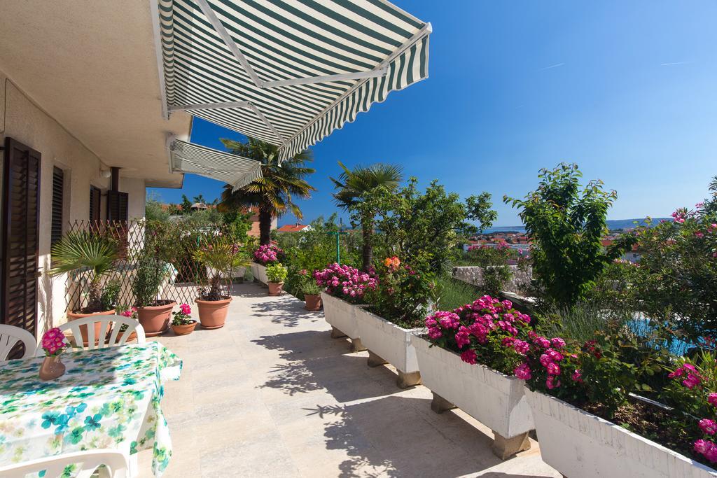 Apartment Milka A4 Krk Town Exterior photo