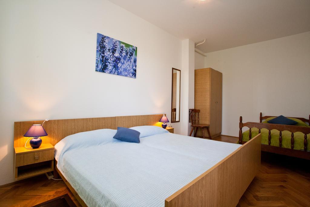 Apartment Milka A4 Krk Town Exterior photo