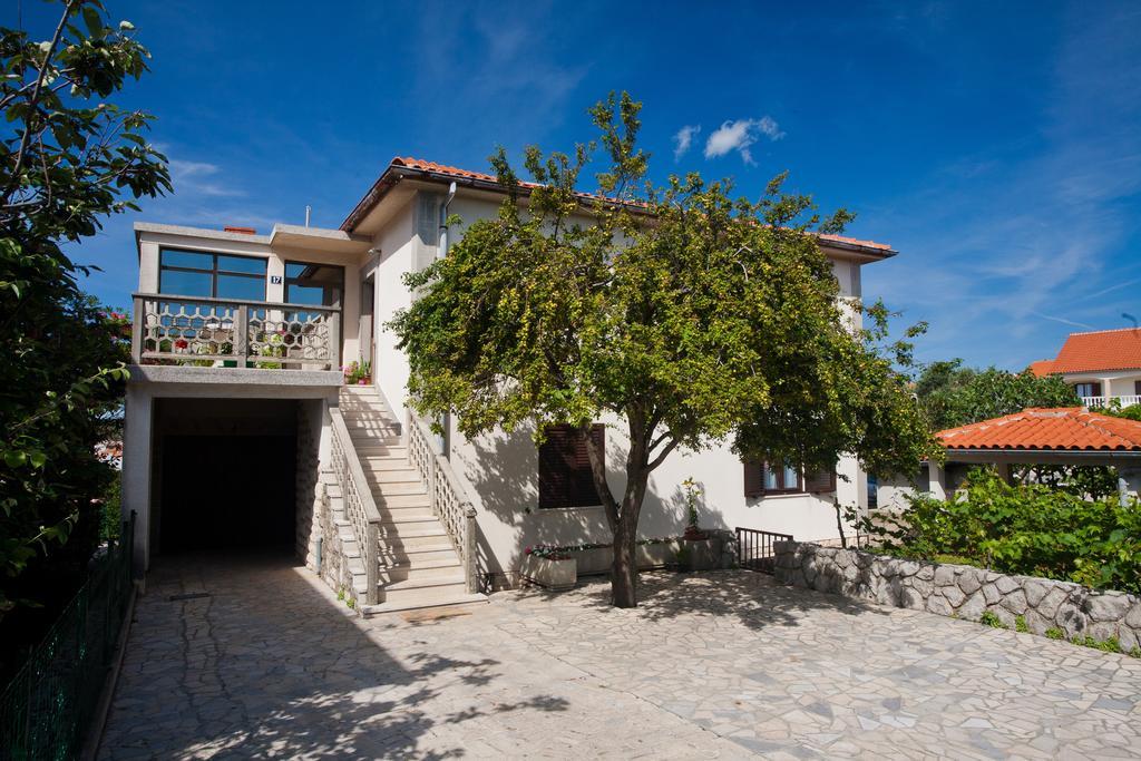 Apartment Milka A4 Krk Town Exterior photo